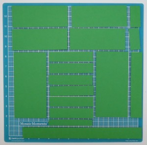 Scrapping with Ease: Cutting Mats: all the pieces and leftovers you will have.              