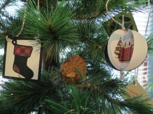 Mosaic Moments Designing with Dies Christmas Ornaments
